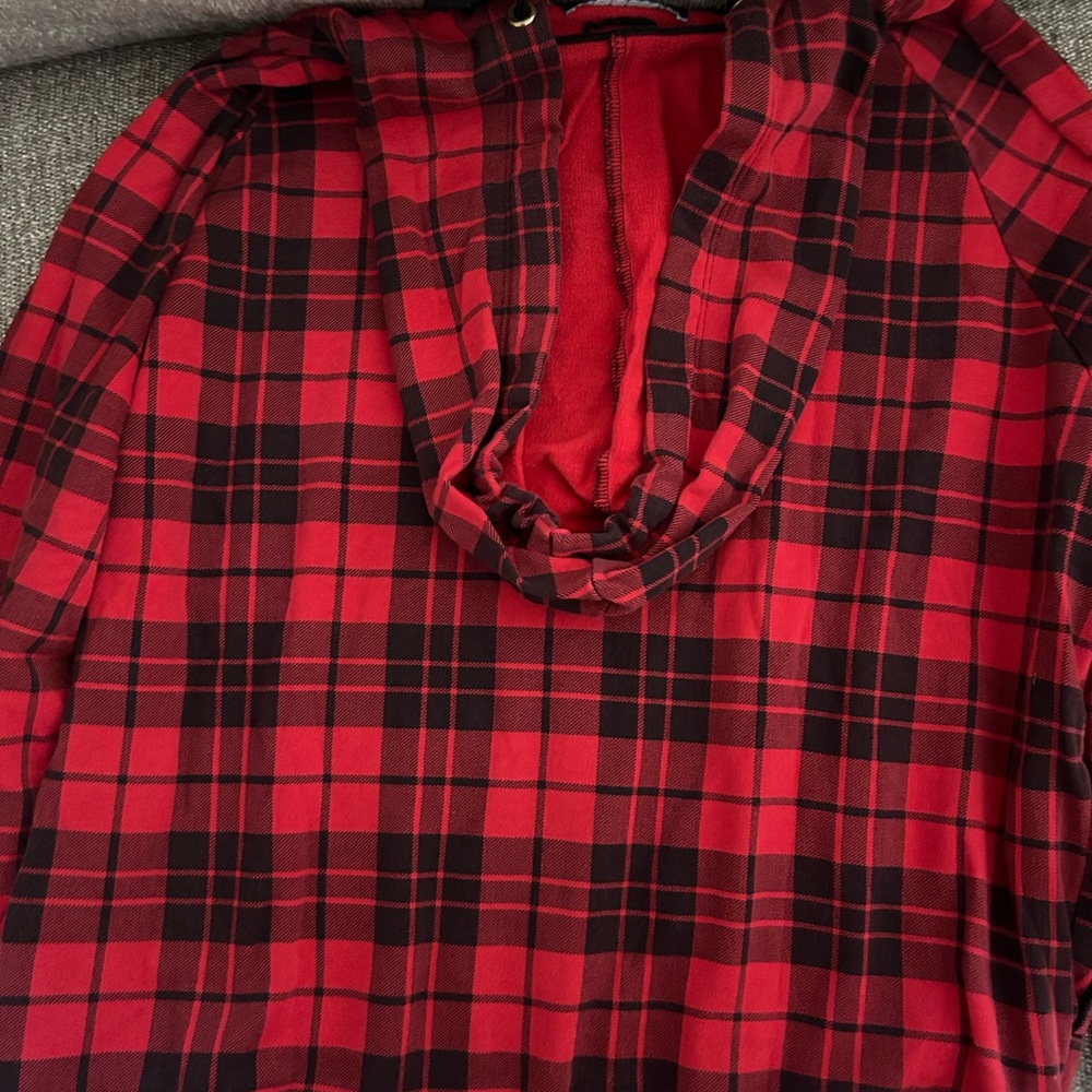 Zip up - Picture 3 of 3